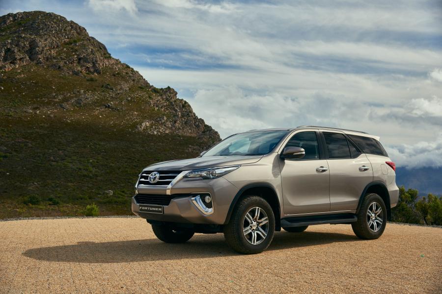  Toyota Fortuner (AN160) 2016 года  (ZA) (фото 34 из 40)